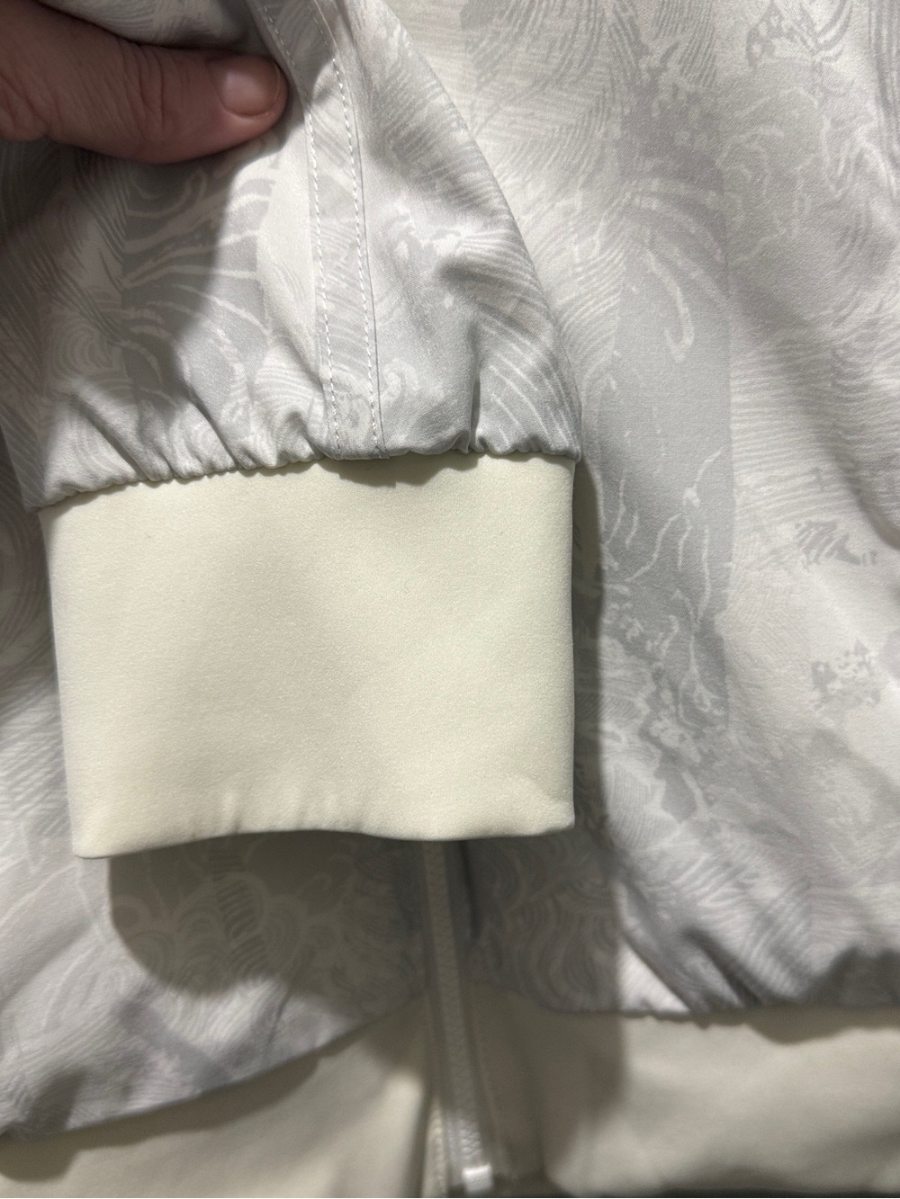 Lululemon Bomb Around Reversible Jacket - White - Picture 9 of 9